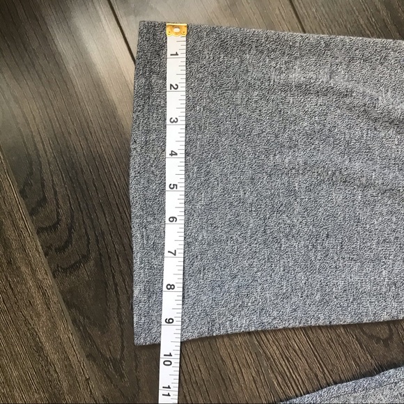 Halston bell sleeve top - Picture 7 of 7